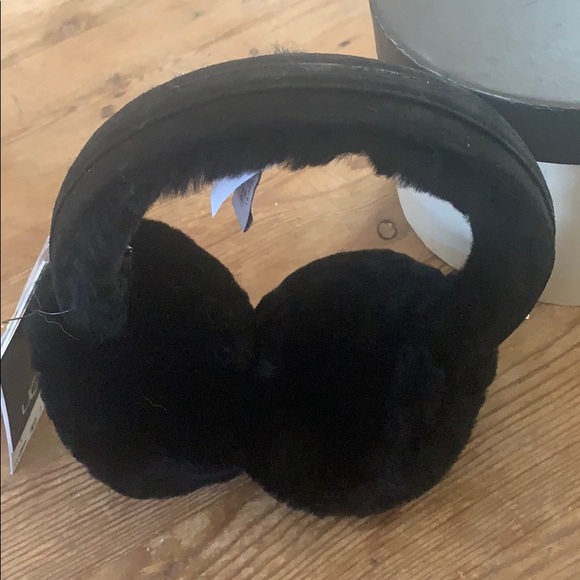 UGG Wired Earmuffs - Picture 3 of 5